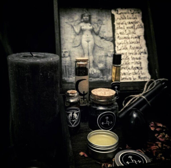 AUTEL SACRE CONSACRE A LILITH