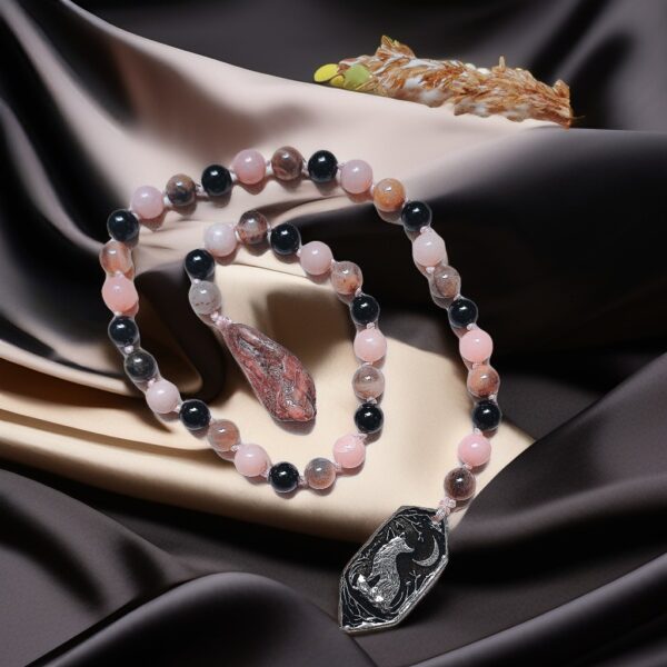 Amulette artisanale en cristaux naturels